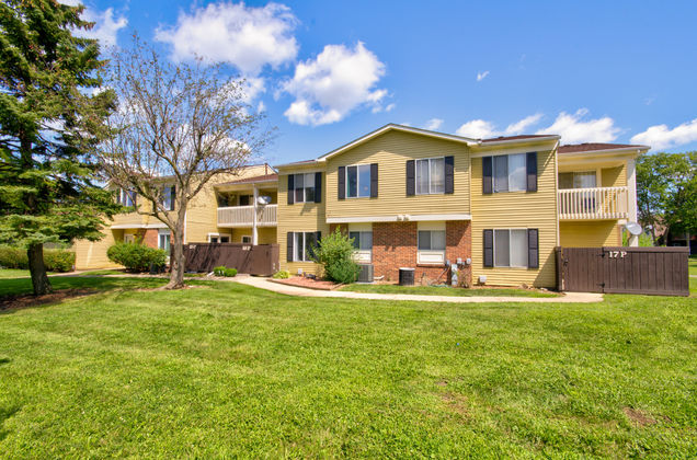 16 Fernwood Drive Unit P Bolingbrook, IL Townhouse Sold - Photo 1 of 26. Opens carousel modal