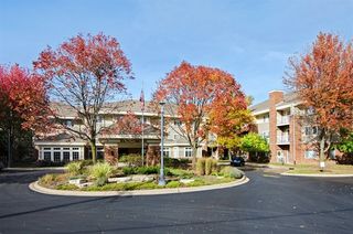 605 Barrington Avenue Unit 100