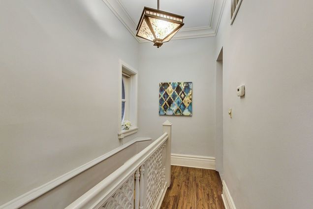 1325 N Dearborn Parkway Unit 2 - Photo 9 of 21