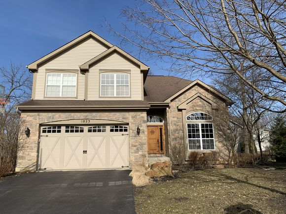 1823 S Robin Court Libertyville, IL House Sold - Photo 1 of 43. Opens carousel modal