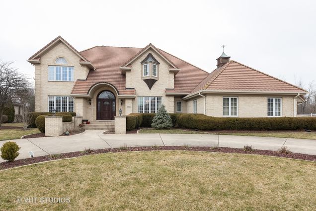 12558 W Lake View Drive Orland Park, IL House Sold - Photo 1 of 27. Opens carousel modal