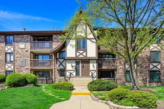 525 Cumnor Road Unit 304