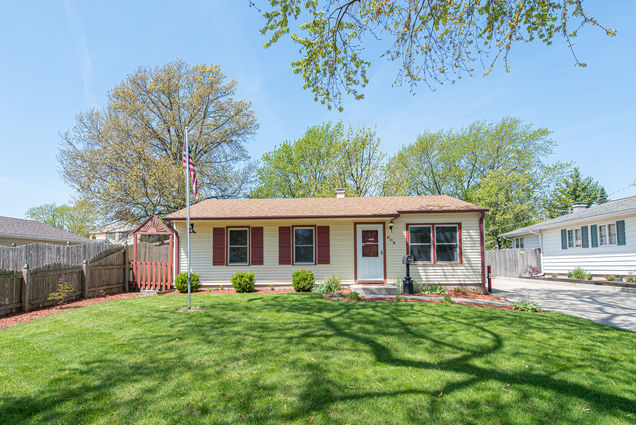 905 Brentwood Drive Joliet, IL House Sold - Photo 1 of 21. Opens carousel modal