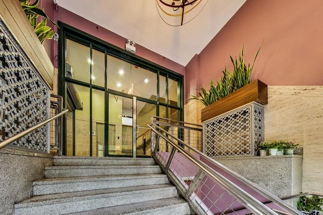 1727 S Indiana Avenue Unit 305 - Photo 4 of 28