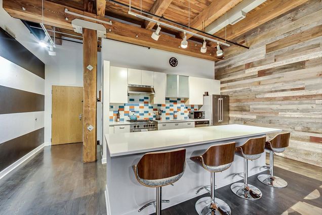 1727 S Indiana Avenue Unit 305 - Photo 7 of 28