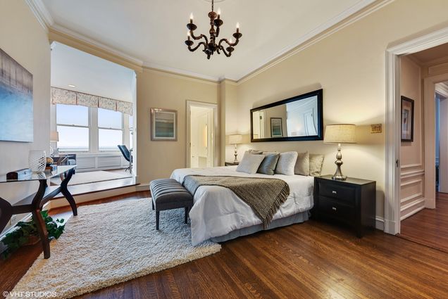 999 N Lake Shore Drive Unit 2C - Photo 18 of 36