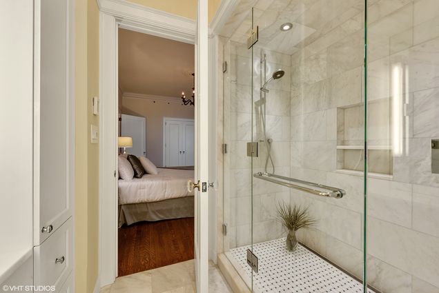 999 N Lake Shore Drive Unit 2C - Photo 23 of 36