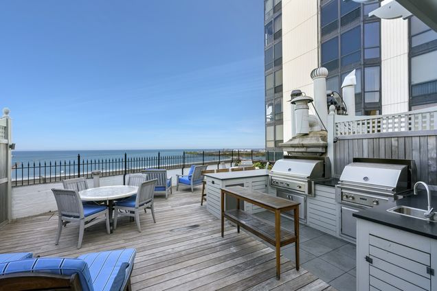 999 N Lake Shore Drive Unit 2C - Photo 28 of 36