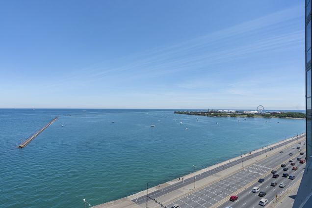 999 N Lake Shore Drive Unit 2C - Photo 31 of 36