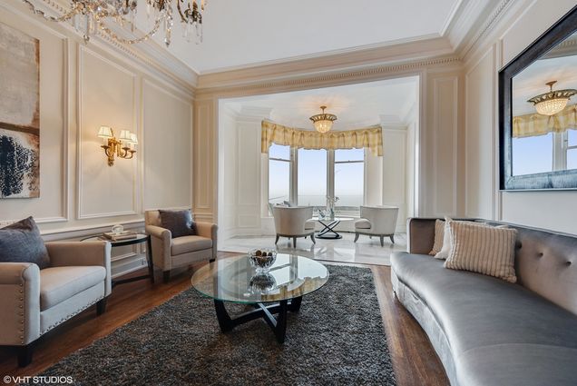 999 N Lake Shore Drive Unit 2C - Photo 9 of 36