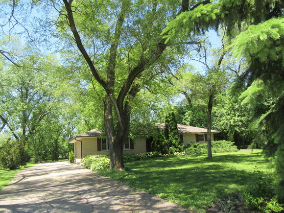 2060 Shermer Road Northbrook, IL House Sold - Photo 1 of 17. Opens carousel modal