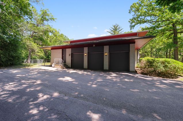 2480 Duffy Lane - Photo 17 of 24