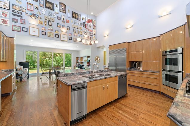 2480 Duffy Lane - Photo 6 of 24