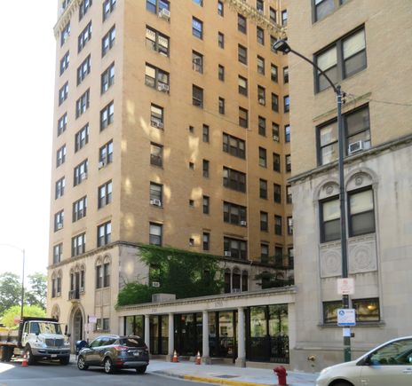 1765 E 55th Street Unit B3 Chicago, IL Condo Sold - Photo 1 of 14. Opens carousel modal