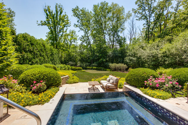 680 Leland Court Lake Forest, IL House Sold - Photo 1 of 44. Opens carousel modal