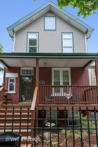 3827 N Troy Street