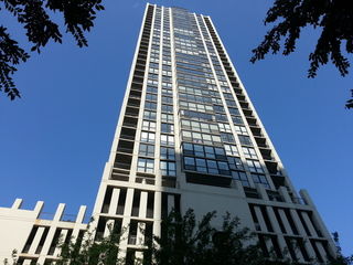 1122 N Clark Street Unit 2104