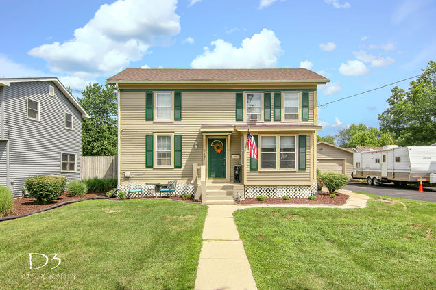 121 E 6th Street Sandwich, IL House Sold - Photo 1 of 16. Opens carousel modal