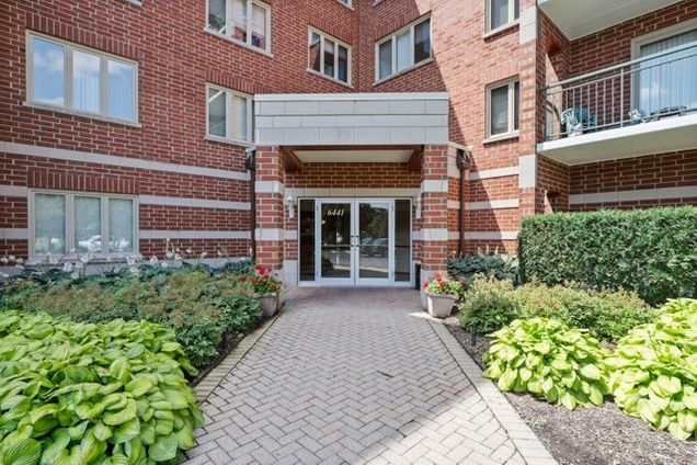 6441 W Warner Avenue Unit 515 Chicago, IL Condo Sold - Photo 1 of 27. Opens carousel modal
