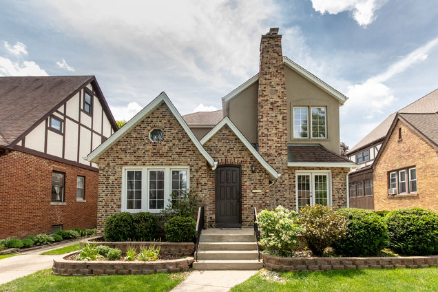 103 Columbia Avenue Park Ridge, IL House Sold - Photo 1 of 26. Opens carousel modal