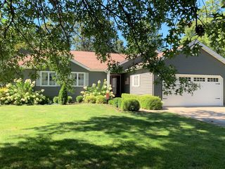 29 Country Club Lane