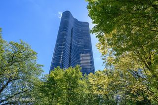 505 N Lake Shore Drive Unit 1516-17