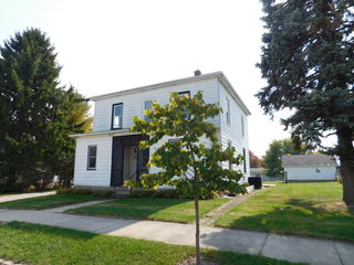 305 E Comanche Avenue E