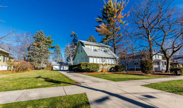 320 W Windsor Avenue