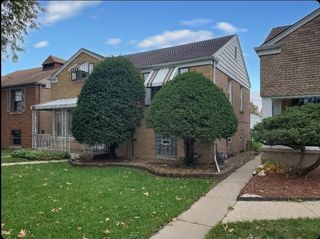 2423 Elm Street