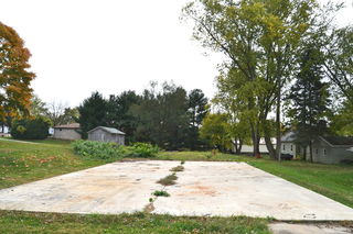 106 W 2nd Street