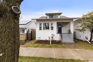 5356 W Waveland Avenue
