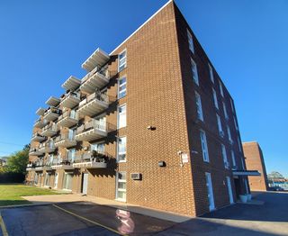 7227 W Higgins Avenue Unit 306