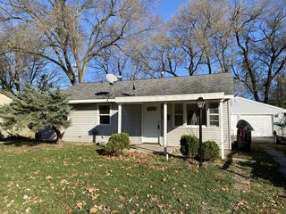 1304 Hedge Road