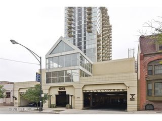1212 N La Salle Drive Unit P-450