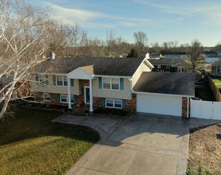 4 Laurel Court