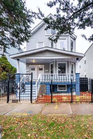 3077 N Haussen Court