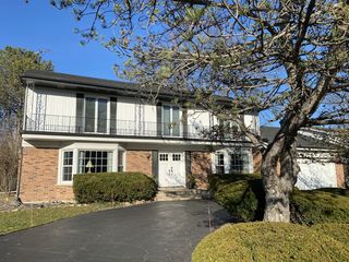 1060 Summit Drive