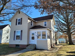 1805 E 4th Street
