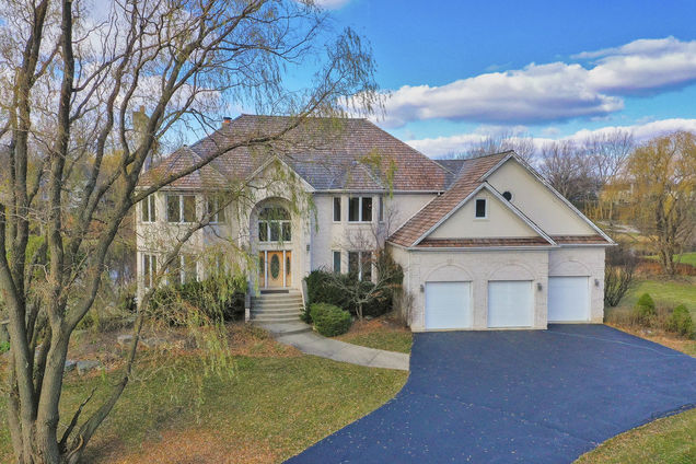 24384 Tanager Court Deer Park, IL House Sold - Photo 1 of 58. Opens carousel modal