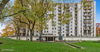 190 S Wood Dale Road Unit 806