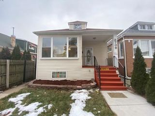 3709 W 59th Place