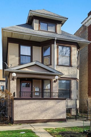 2451 N Sawyer Avenue
