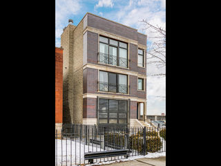 2535 W Flournoy Street Unit 3