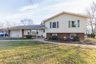 4s683 Old Naperville Road