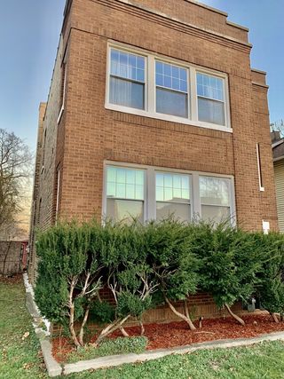 33 S 20th Avenue