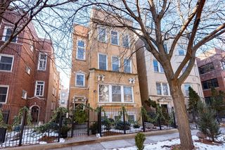 7710 N Ashland Avenue Unit 3