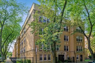 7302 N Wolcott Avenue Unit 202
