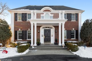 624 N Arlington Heights Road
