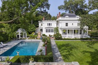 326 Essex Road