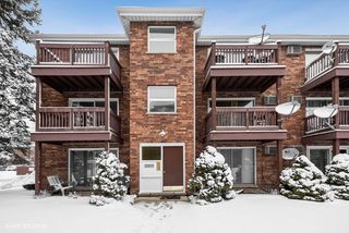 14800 Kilpatrick Avenue Unit 2W